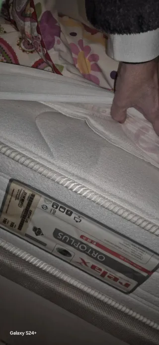 Cama completa canapé y colchón 200€ Medidas 1,05cm