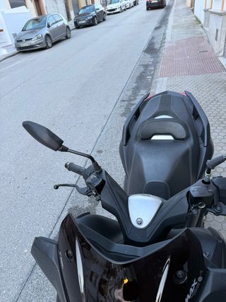 Yamaha XMAX 300 - 2023