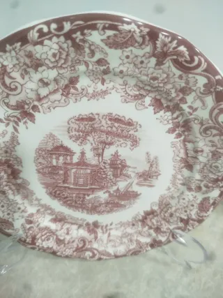 Bandeja Redonda Cartuja de Sevilla,y un plato