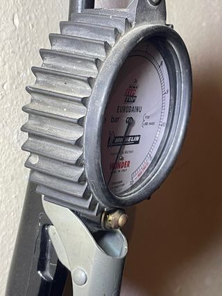 Manómetro Michelin EURODAINU Pe bar