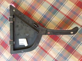 TAPA PROTECTORA ENTRE PARAGOLPES Y PASO RUEDA E36