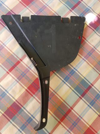 TAPA PROTECTORA ENTRE PARAGOLPES Y PASO RUEDA E36