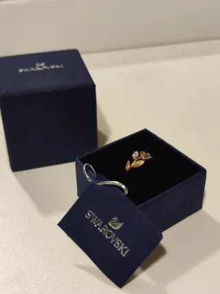 Anillo Swarovski Flor Oro Rosa y Circonitas