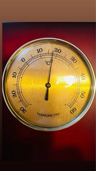 Estación Meteorológica Vertical