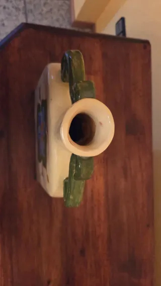 Jarrón de cerámica decorado floral