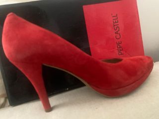 Zapatos Pepe Castell Tacon Rojo Ante Talla 39