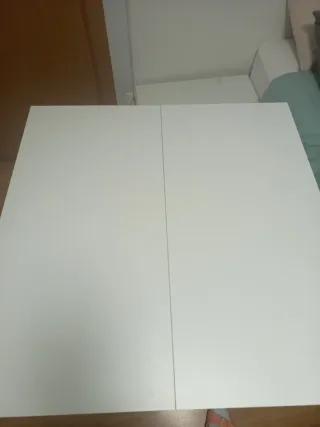 Mesa plegable con cajón - Plata y Blanco