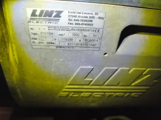 Grupo electrógeno ayerbe-Honda 8000