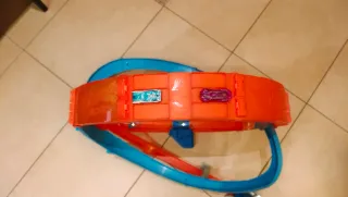 Pista Hot Wheels Looping Caos