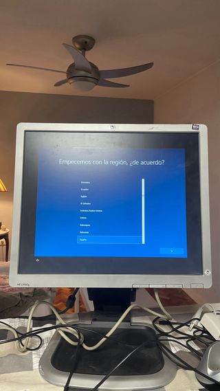 Ordenador PC sobremesa gris/plata