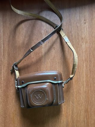 Cámara Werlisa II con funda de cuero