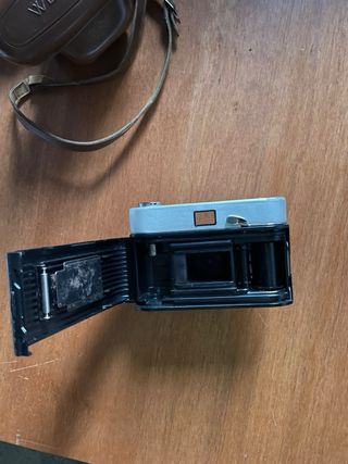 Cámara Werlisa II con funda de cuero