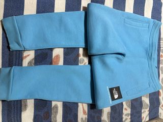 Pantalón chándal The North Face azul