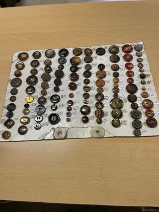 Gran surtido de Botones al 50  % de Descuento