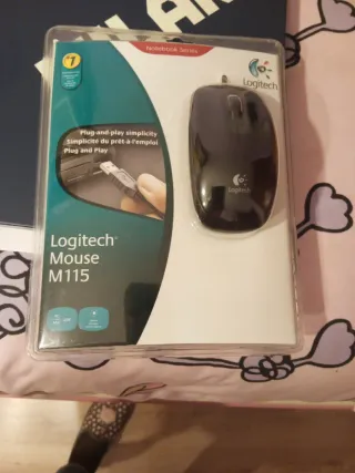 Ratón Logitech M115 Negro