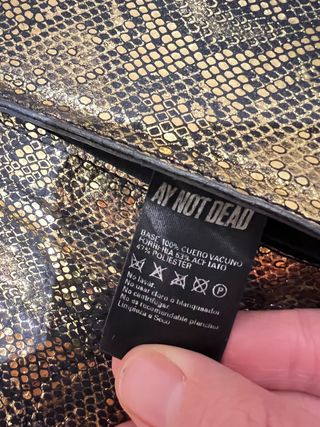 Bolso Clutch Piel Cocodrilo Dorado AyNotDead