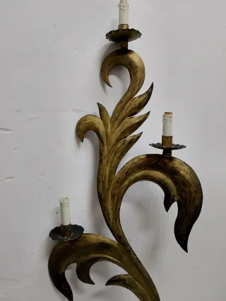 Lámpara de pared dorada vintage