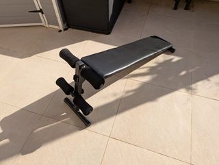 Banco de abdominales negro