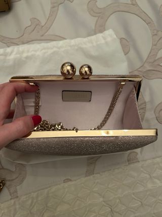 Bolso de fiesta dorado y plateado