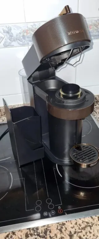 Cafetera Nespresso DeLonghi