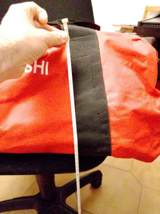 Bolsa de viaje Mitsubishi roja
