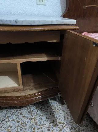 Mesilla antigua mármol y madera