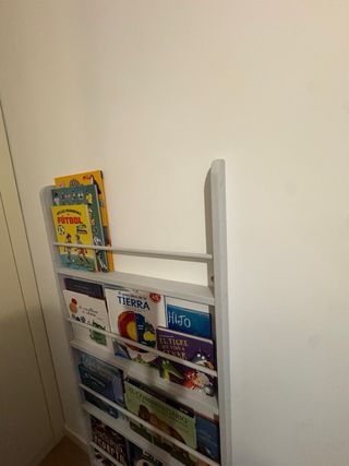 Libreria Montessori in legno