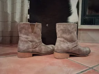 Botines Martín Pescatore Talla 38 Beige