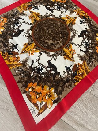 Foulard Hermès Paris