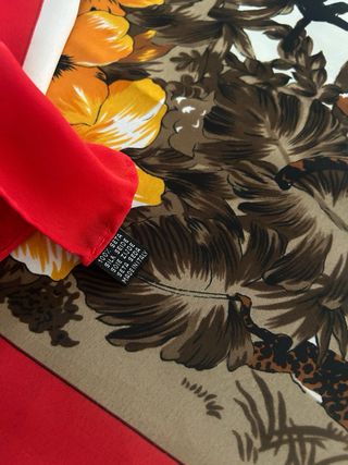 Foulard Hermès Paris