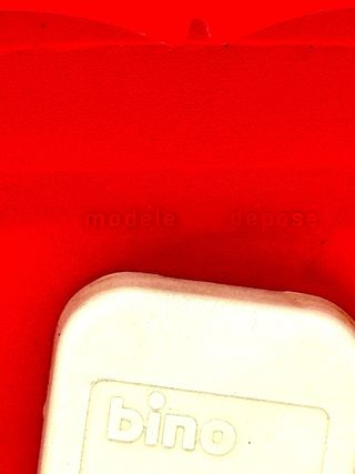 Orologio da parete Bino Quartz rosso vintage 1980