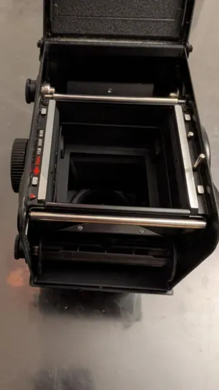 Yashica Mat-124G recién revisada 10/10