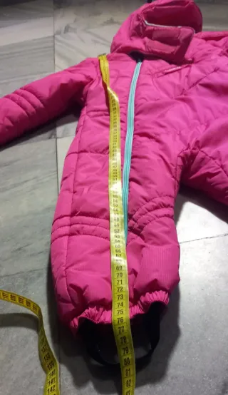 Mono de nieve infantil rosa