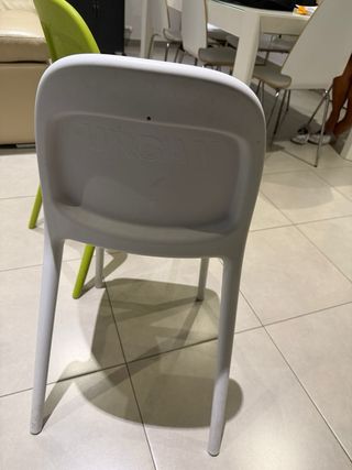 Silla infantil blanca