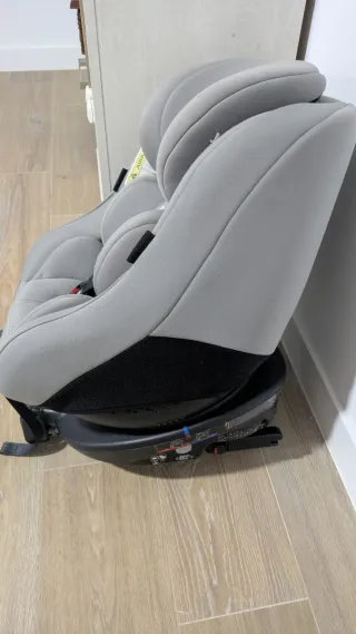 Silla coche Joie 360° gris