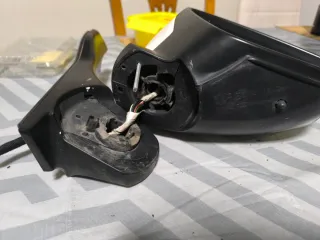 Retrovisor Derecho Peugeot 208 año 2013