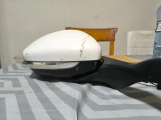 Retrovisor Derecho Peugeot 208 año 2013