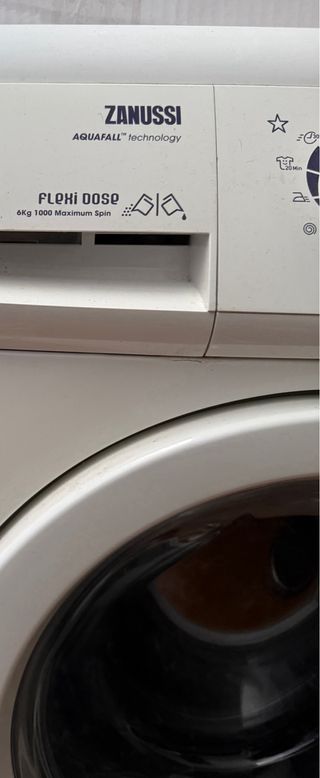 Lavadora Zanussi ZWG 6100k