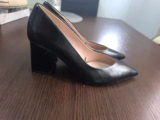 Zapatos Zara N° 36.Solo venta en Melilla