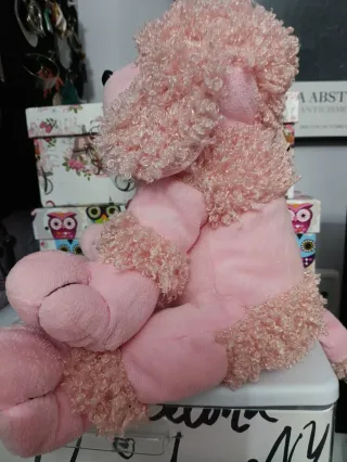Peluche perro rosa