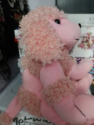Peluche perro rosa