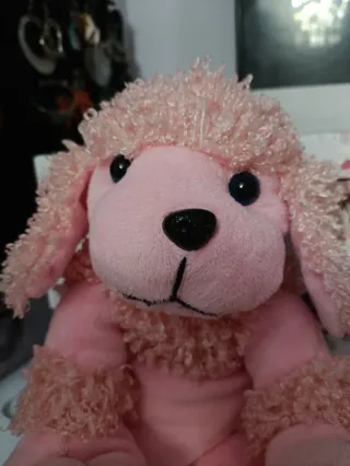 Peluche perro rosa