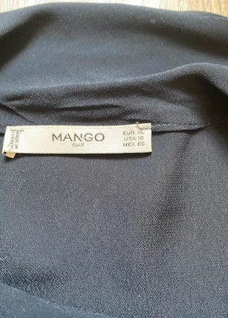 Blusa Mango azul con lazada