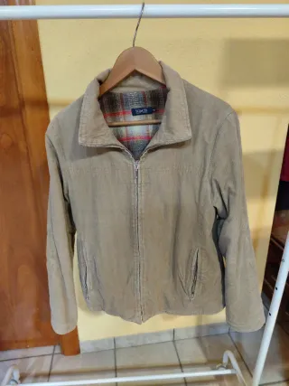 Chaqueta beige de pana