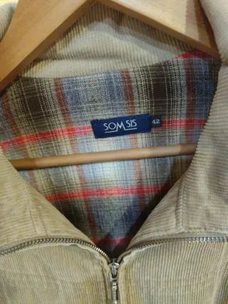 Chaqueta beige de pana