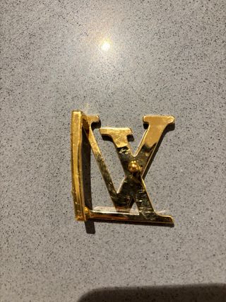Hebilla Louis Vuitton Dorada