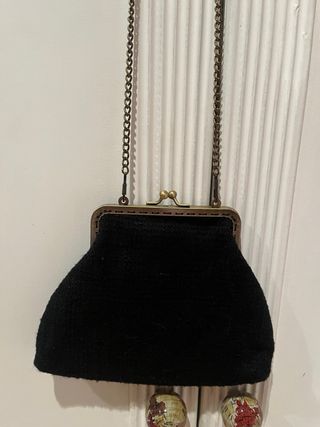 Bolso pequeño negro y rojo