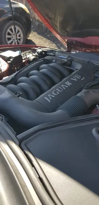 Jaguar XK8 2001