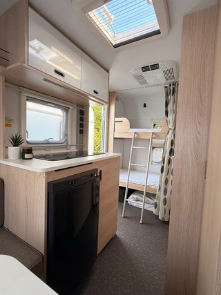 Caravana Adria 360 DK