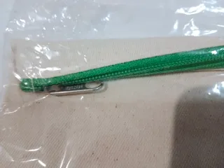 Bolsa de lona con cremallera y estampado